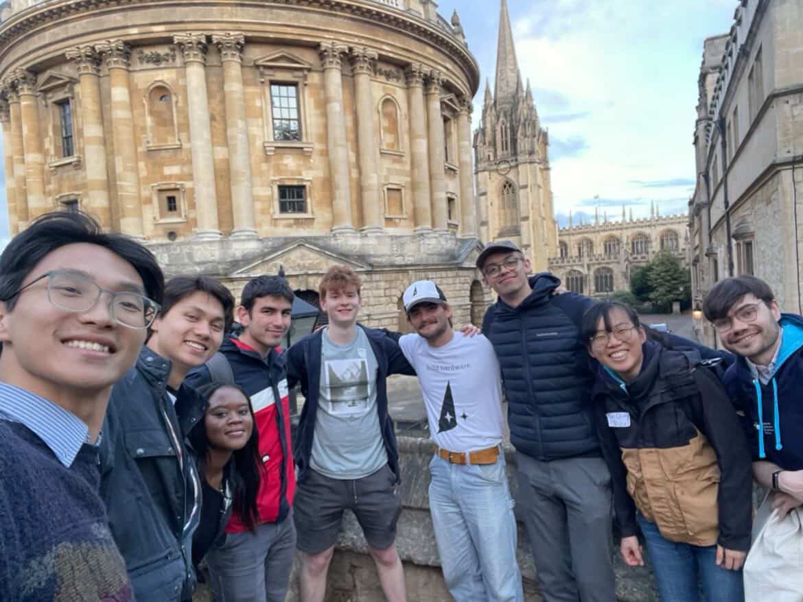 Gustav with a crowd of builders in front of the Radcliffe Camera